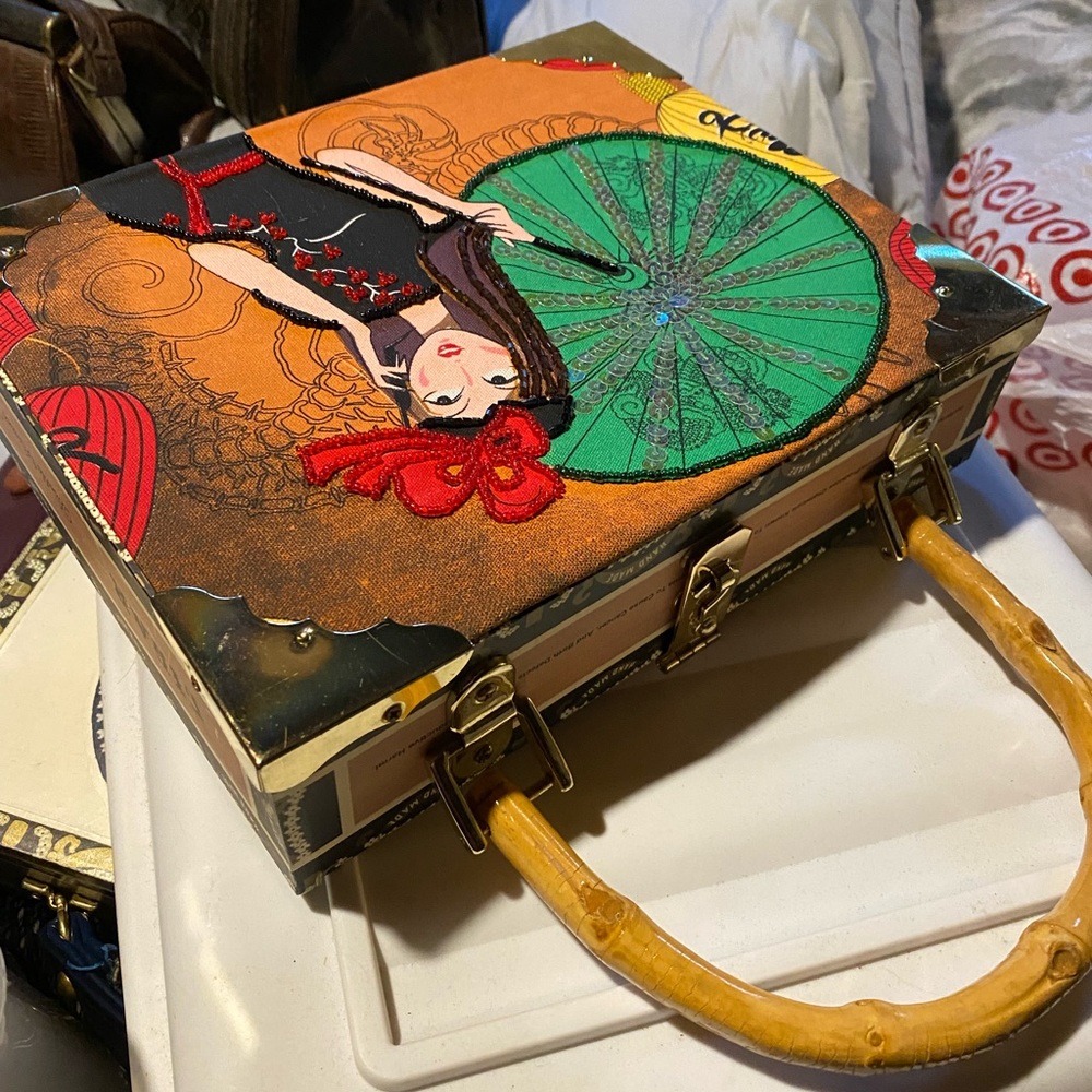 Really cool handmaid purse handbag from cigarbox